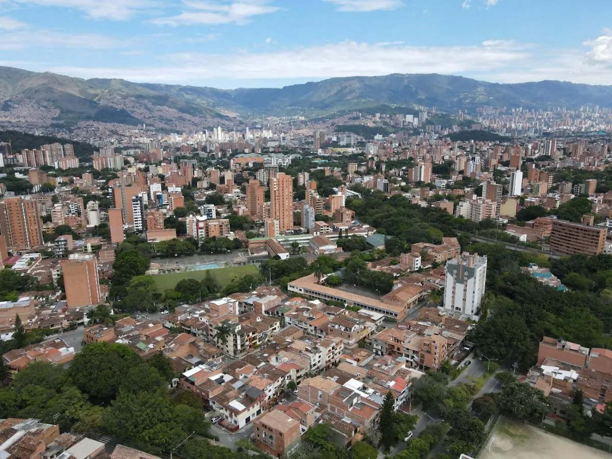 Loft Cerca Al Metro Y A Lugares Turisticos Apartment Medellin Colombia